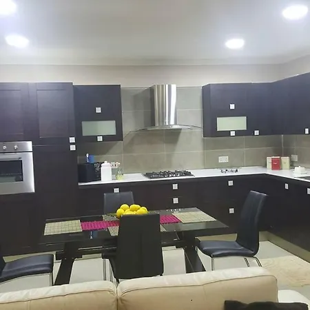 Marsaskala Apartment *